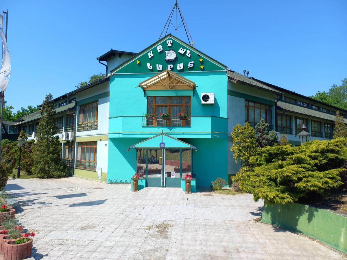 Garni Lupus Prenociste Kanjiža Exterior foto